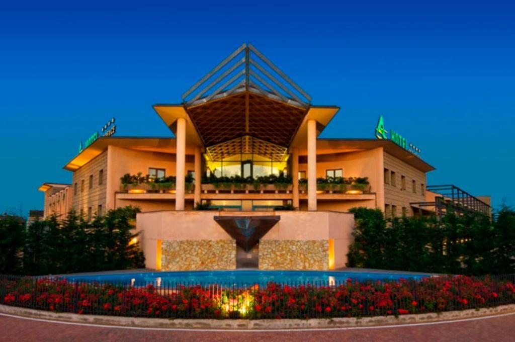 แอส โฮเต็ล คัมเบียโก Hotel แคมเบียโก ภายนอก รูปภาพ
